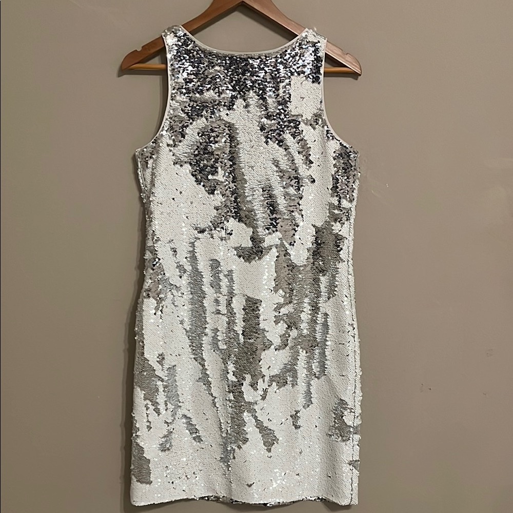 Vince Camuto White and Silver Two-way Sequin Dress. Size S - Picture 4 of 4